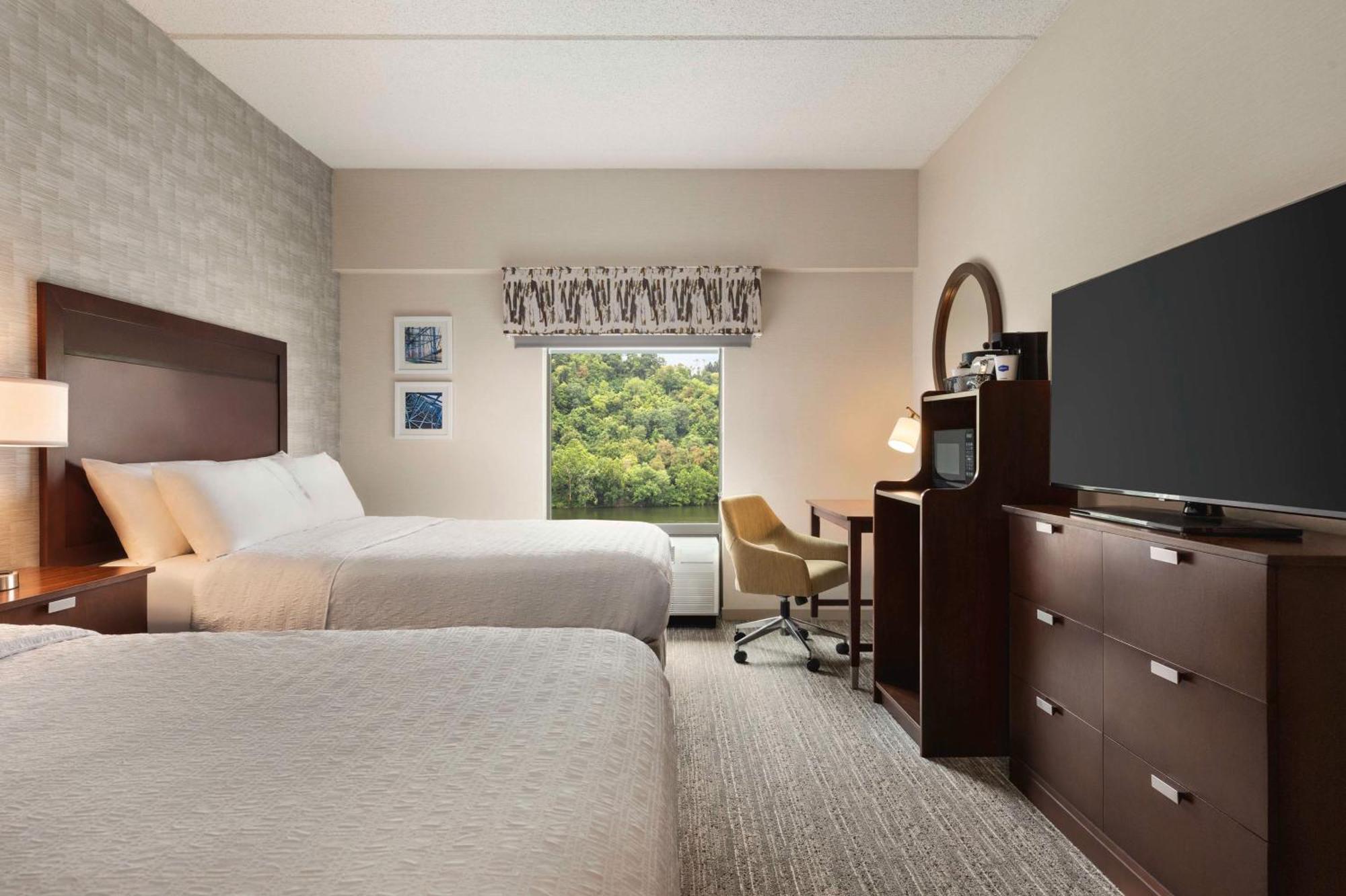 Hampton Inn & Suites Pittsburgh Waterfront West Homestead Экстерьер фото